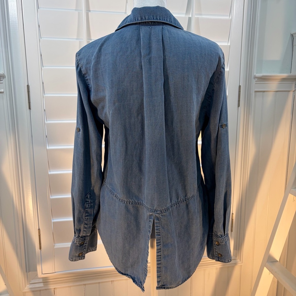Cloth & Stone Denim Button-Up Shirt - Picture 5 of 10